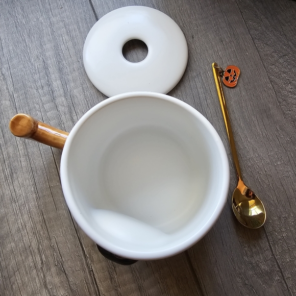 3D Ceramic Pumpkin Head Mug With Lid And Spoon - Picture 4 of 5